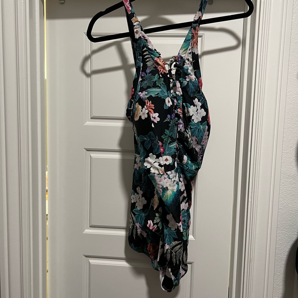 Floral 1 piece from torrid